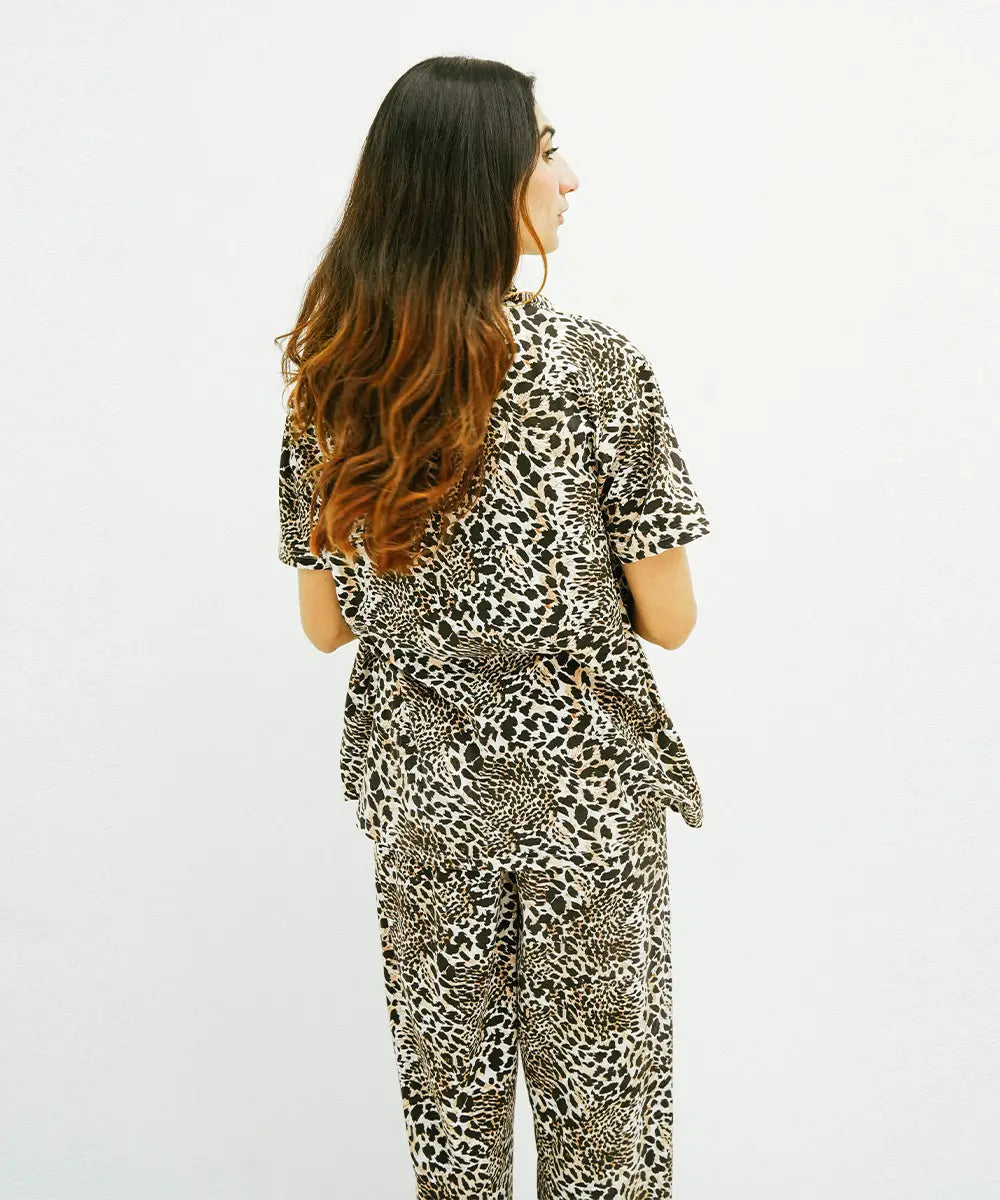Classic Leopard Print Button Down Nightsuit